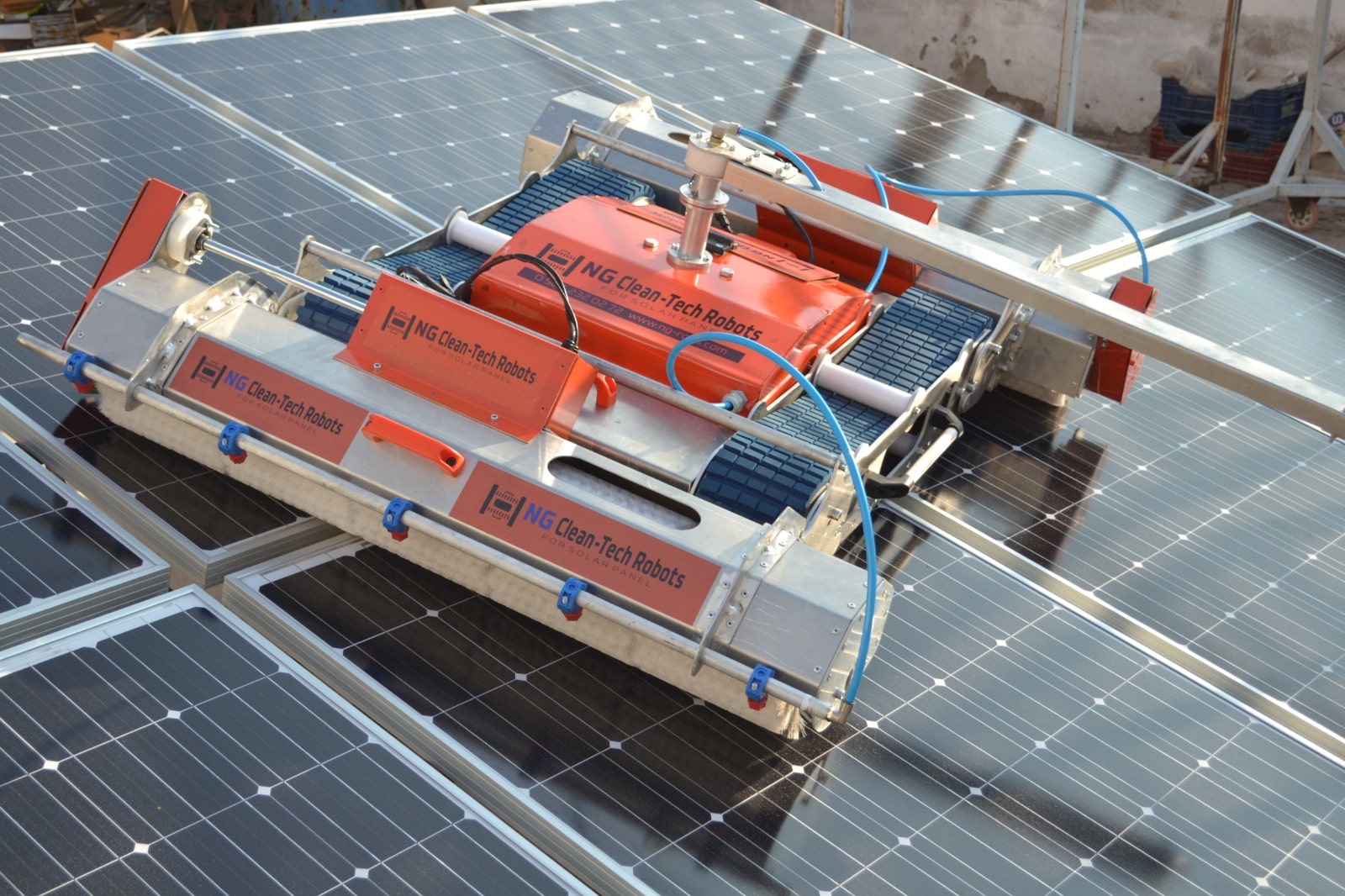 Panel Temizleme Robotu, Solar Temizliği