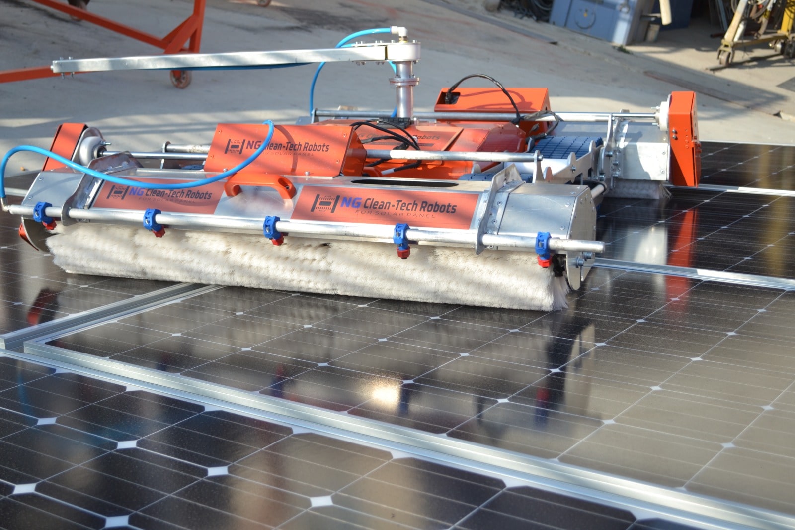 Panel Temizleme Robotu, Solar Temizliği